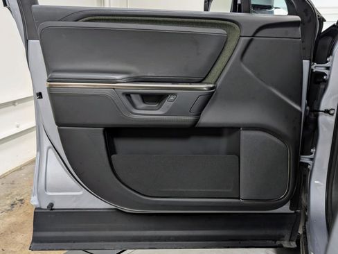 Used 2025 Rivian R1S Adventure image 15