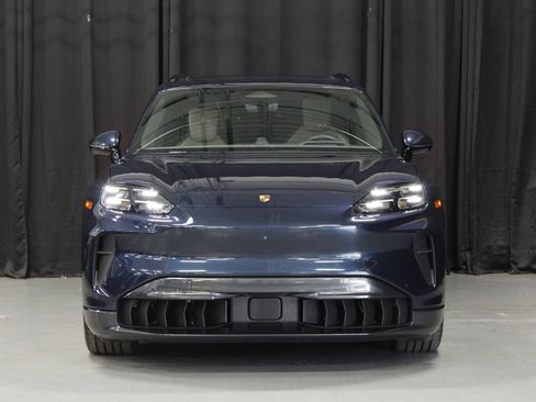 Used 2026 Porsche Cayenne Electric AWD/4WD image 8