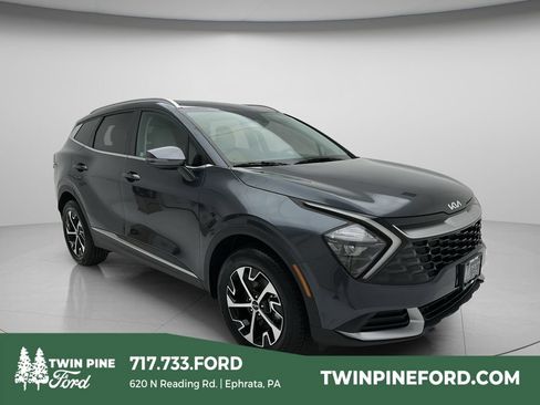 Used 2023 Kia Sportage EX AWD/4WD image 1