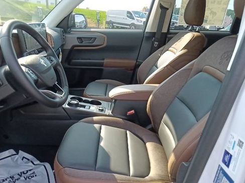 New 2026 Ford Bronco Sport Outer Banks w/ Outer Banks Tech Package+ AWD/4WD image 15