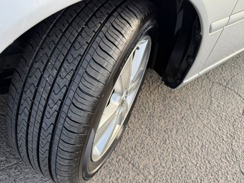 Used 2005 Lexus ES 330 image 20