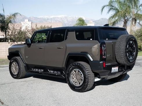 Used 2024 GMC Hummer EV 2X w/ Extreme Off-Road Package image 32