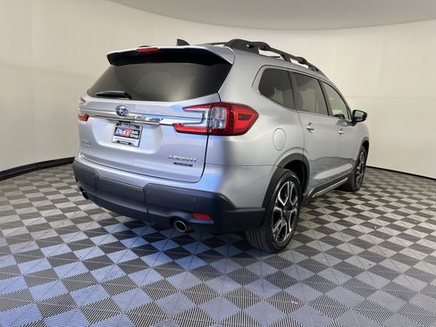 Used 2025 Subaru Ascent Touring w/ Popular Package #2 AWD/4WD image 5