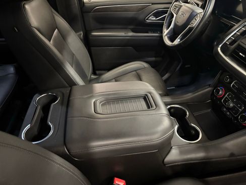 Used 2022 Chevrolet Tahoe Z71 w/ Z71 Off-Road Package AWD/4WD image 23