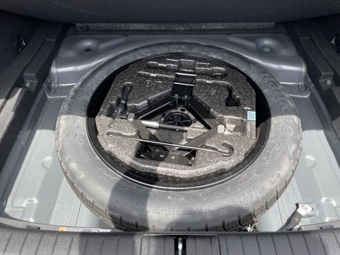 Used 2020 Genesis G70 2.0T RWD image 44