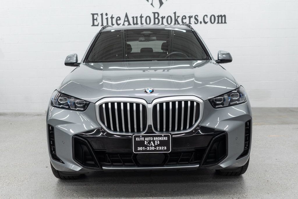 Used 2026 BMW X5 xDrive40i AWD/4WD image 3