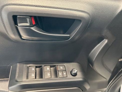 Used 2023 Toyota Tacoma SR AWD/4WD image 8