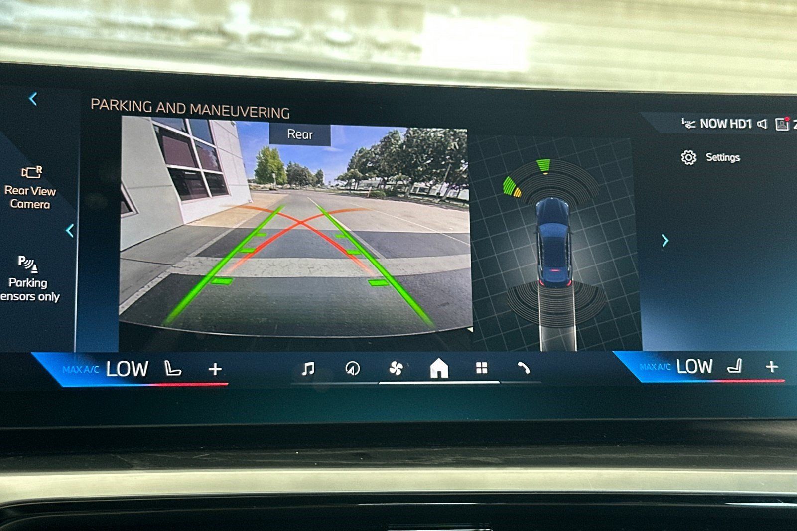Used 2024 BMW i4 eDrive35 w/ Premium Package RWD image 25