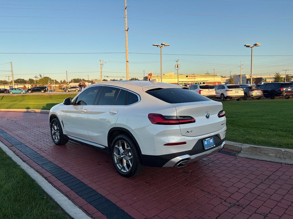 Used 2024 BMW X4 xDrive30i AWD/4WD image 4