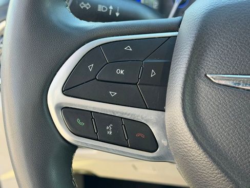 Certified 2022 Chrysler Voyager LX image 24