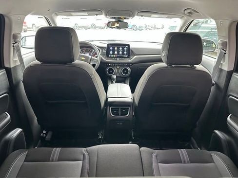 Used 2024 Chevrolet Blazer LT w/ Convenience Package FWD image 21