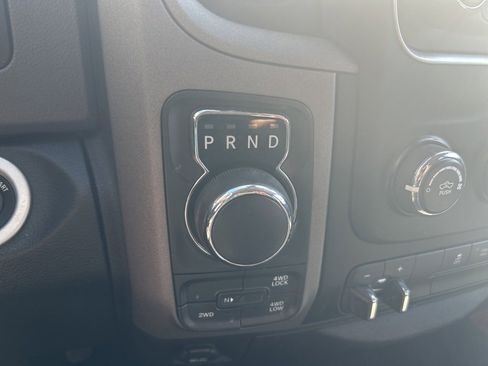 Used 2015 RAM 1500 Express image 11