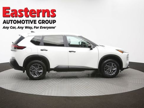 Used 2023 Nissan Rogue S AWD/4WD image 45