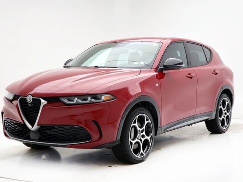 Used 2024 Alfa Romeo Tonale Ti w/ Active Assist Package image 2