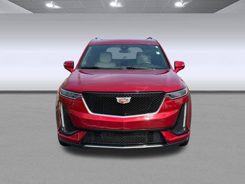Used 2023 Cadillac XT6 Sport w/ LPO, Premium Carpet Package image 6