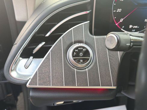 Used 2025 Mercedes-Benz E 350 4MATIC Sedan w/ Winter Package image 13