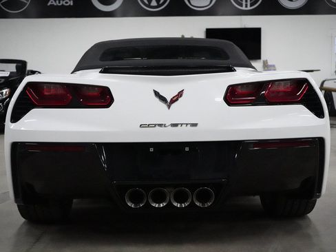 Used 2019 Chevrolet Corvette Stingray Convertible w/ 2LT Preferred Equipment Group RWD image 4