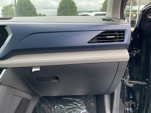 New 2024 Volkswagen Taos SE image 57