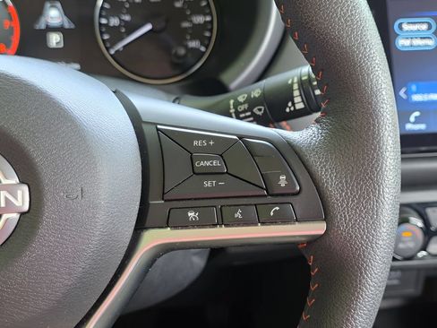 Used 2023 Nissan Kicks SR w/ SR Premium Package FWD image 21