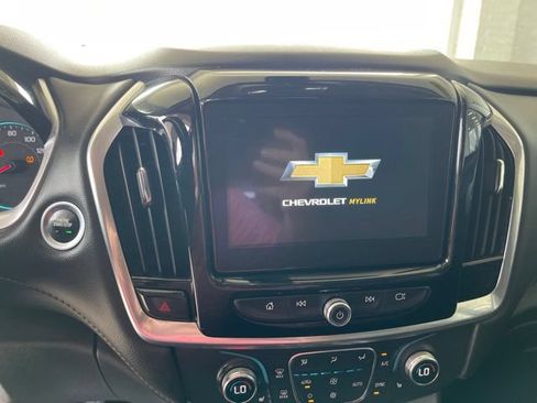 Used 2019 Chevrolet Traverse LT w/ LPO, Floor Liner Package AWD/4WD image 20