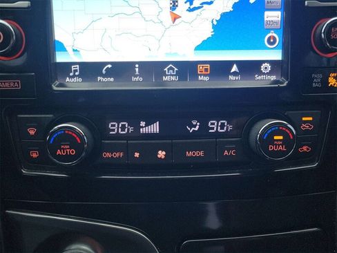 Used 2016 Nissan Maxima 3.5 SV image 24