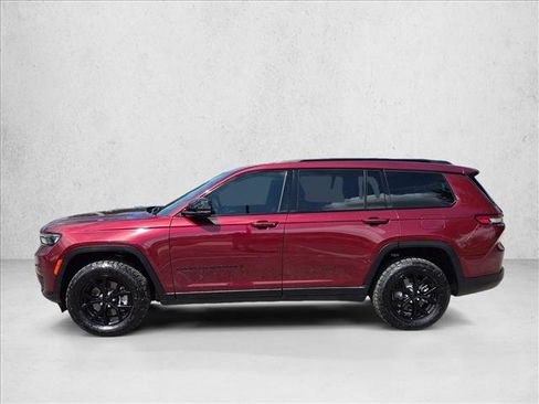 Used 2022 Jeep Grand Cherokee L Laredo AWD/4WD image 9