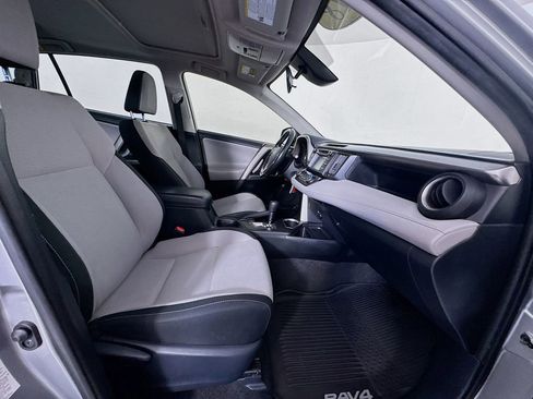 Used 2018 Toyota RAV4 XLE image 23