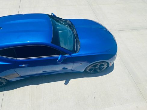 Used 2016 Chevrolet Camaro LT RWD image 14