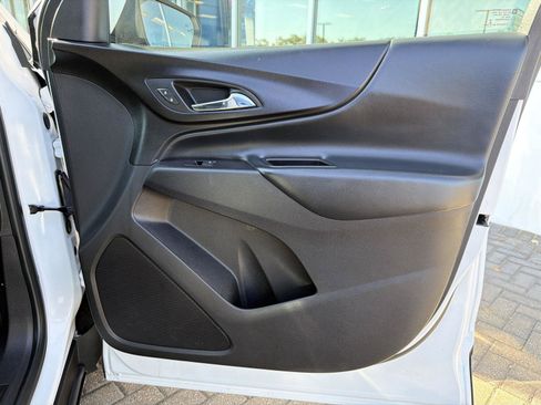 Used 2018 Chevrolet Equinox LT AWD/4WD image 33