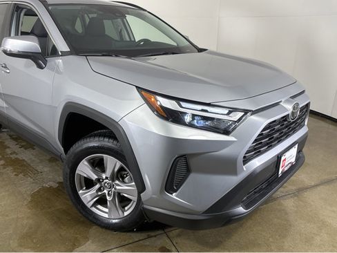 Used 2025 Toyota RAV4 XLE image 10