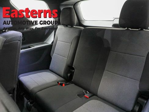 Used 2022 Chevrolet Traverse LT image 26