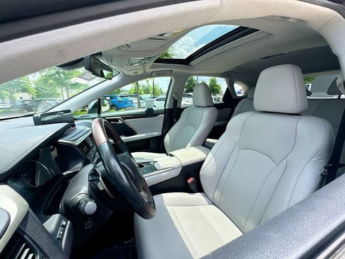 Used 2022 Lexus RX 350 FWD w/ Premium Package image 11