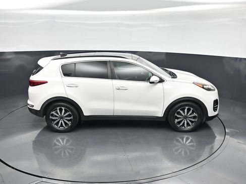 Used 2018 Kia Sportage EX w/ EX Technology Package FWD image 40