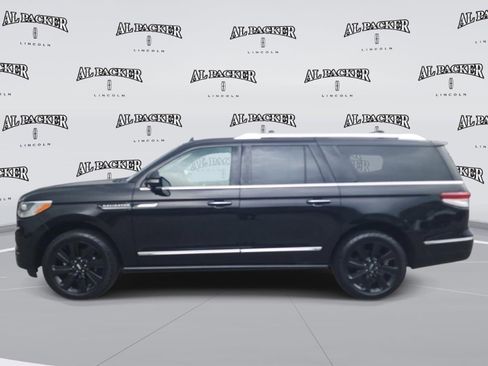 Used 2022 Lincoln Navigator L Reserve w/ Monochromatic Package AWD/4WD image 2