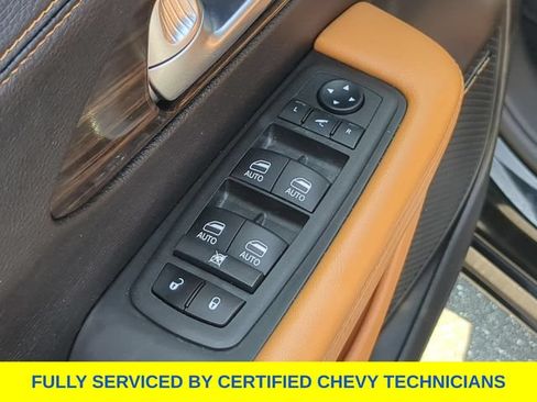 Used 2022 Chrysler Pacifica Pinnacle AWD/4WD image 22
