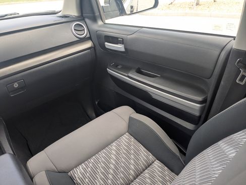 Used 2019 Toyota Tundra SR5 w/ TRD Off Road Package image 23