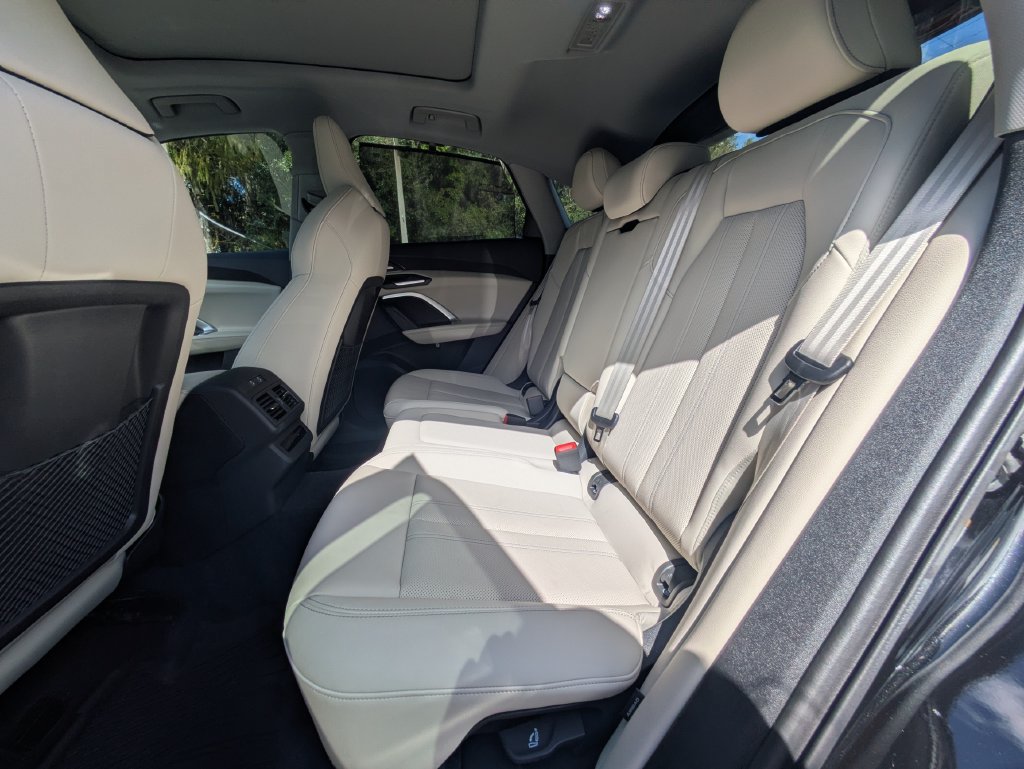 Used 2025 Audi Q5 Premium Plus AWD/4WD image 17