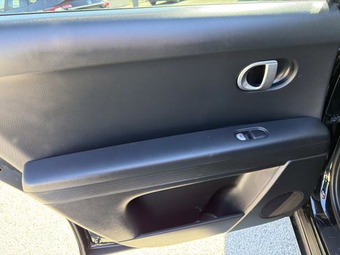 Used 2024 Hyundai Ioniq 5 SE image 13