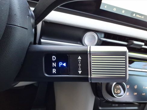 Certified 2025 Hyundai Tucson Limited image 23