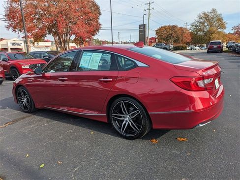 Used 2022 Honda Accord Touring image 6