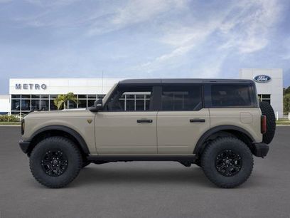 New 2025 Ford Bronco Badlands w/ Sasquatch Package