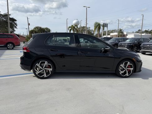 New 2026 Volkswagen GTI SE FWD image 2