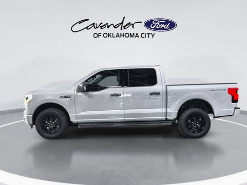 Used 2025 Ford F150 Lightning XLT AWD/4WD image 5