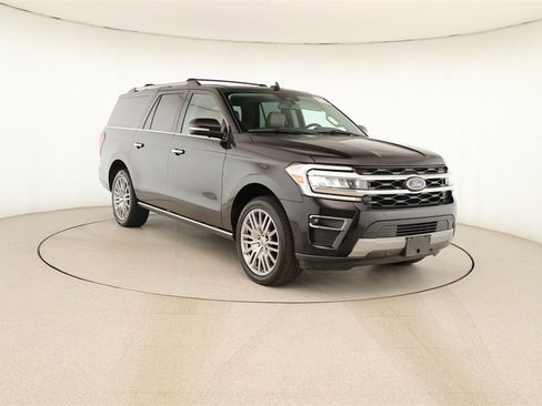 Used 2024 Ford Expedition Max Limited image 10