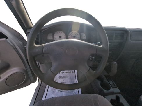 Used 2003 Toyota Tacoma PreRunner RWD image 13