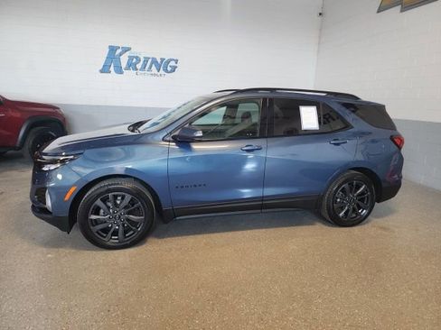 Used 2024 Chevrolet Equinox RS AWD/4WD image 2
