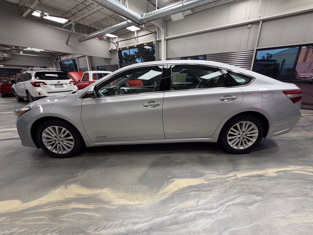 Used 2014 Toyota Avalon XLE Touring FWD image 38