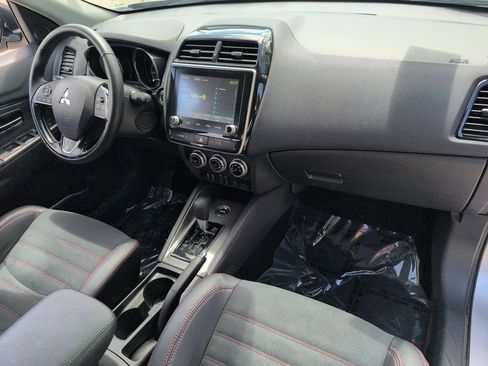 Used 2025 Mitsubishi Outlander Sport SE AWD/4WD image 31