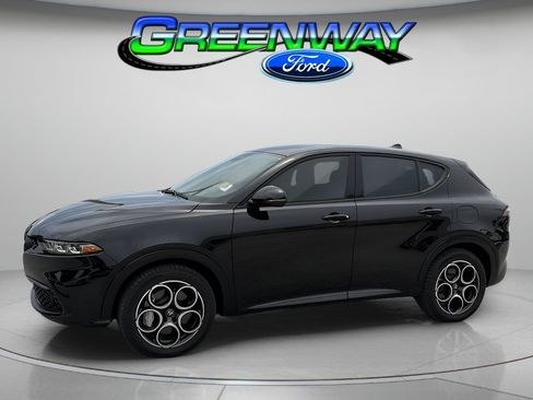 Used 2025 Alfa Romeo Tonale AWD/4WD image 1