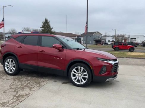 Used 2019 Chevrolet Blazer LT w/ Sun and Wheels Package image 2